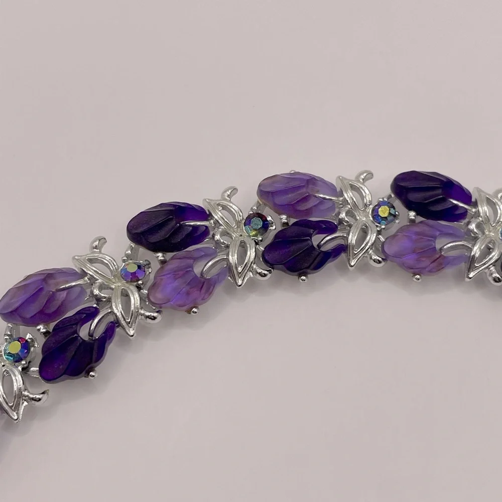 VINTAGE Molded Thermoset & Crystal Bracelet